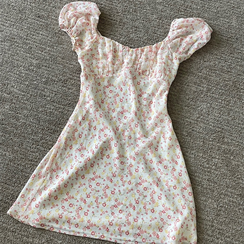 Cotton candy LA white flowered dress